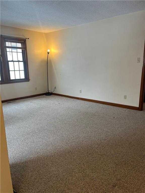 805 4th Ave Se - Photo 4 of 15