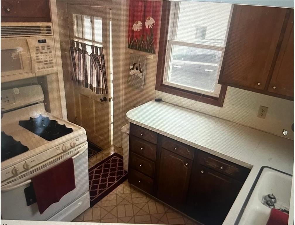 805 4th Ave Se - Photo 7 of 15