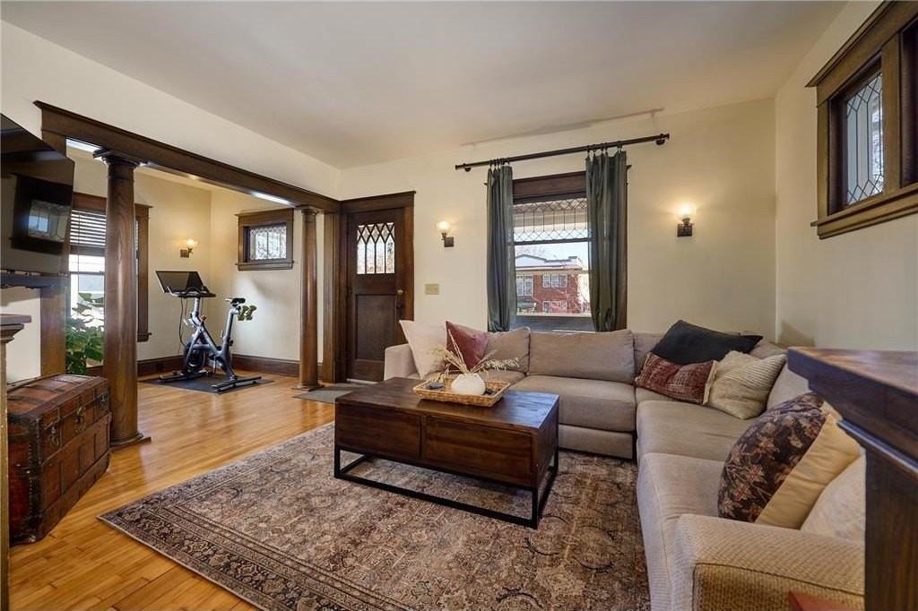 4520 Bryant Ave S - Photo 3 of 21