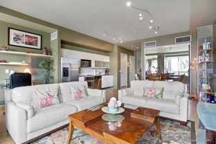 350 W Ash St Unit 811 - Photo 1 of 1