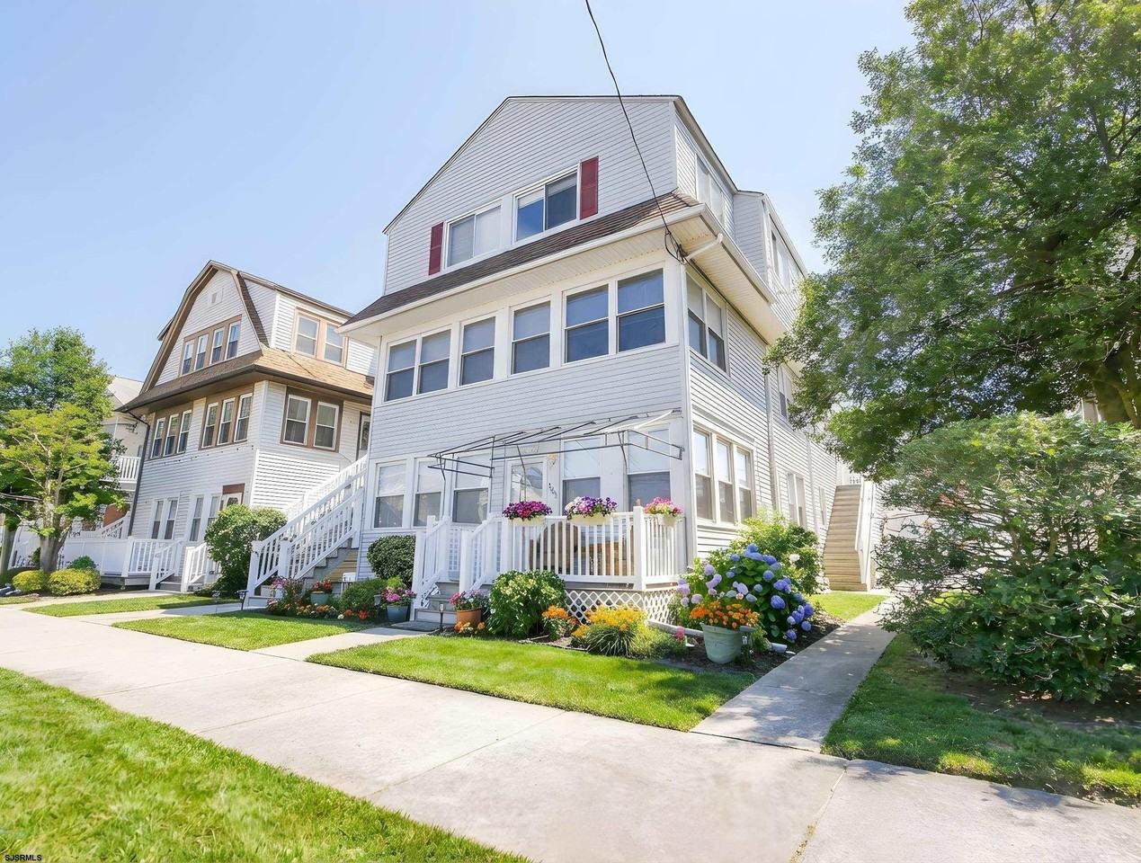 133 Central Ave - Photo 3 of 24