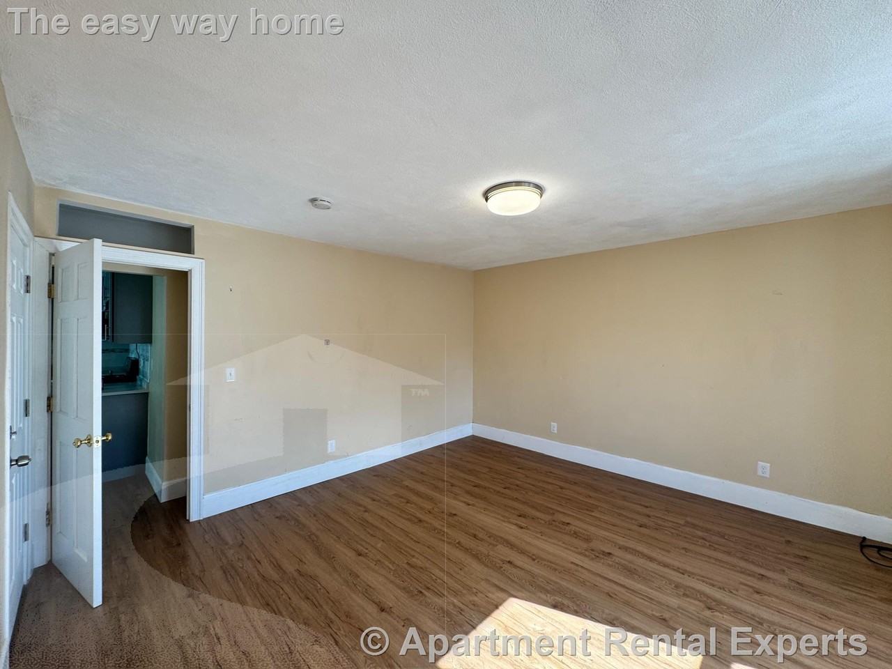 51 Beacon St #2 - Photo 5 of 14