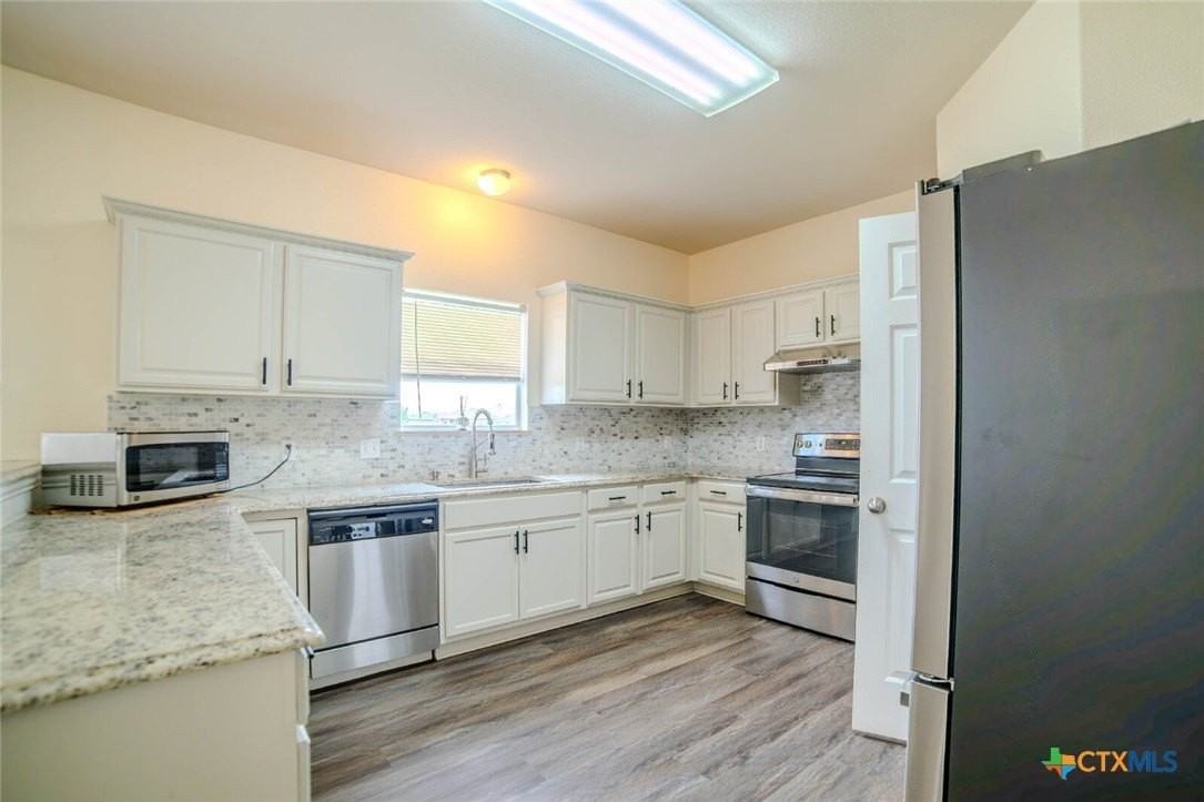 6107 Bridgewood Dr - Photo 6 of 26