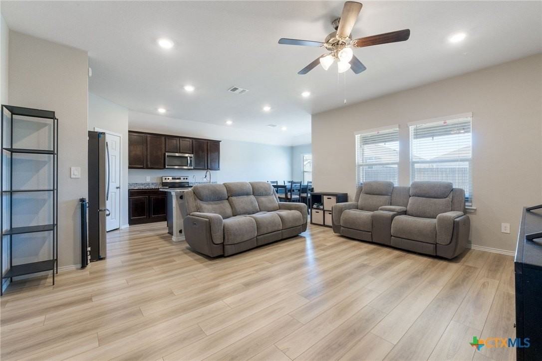 2305 Merganser Dr - Photo 2 of 15