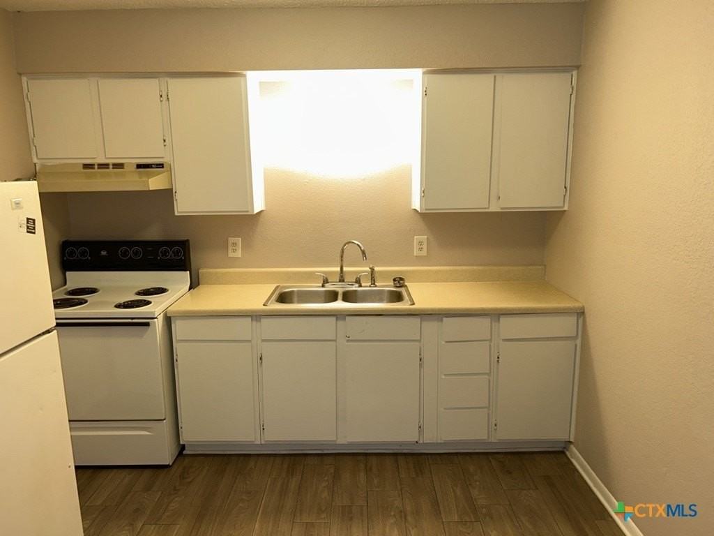 105 Reagan Ave Street - Photo 3 of 12