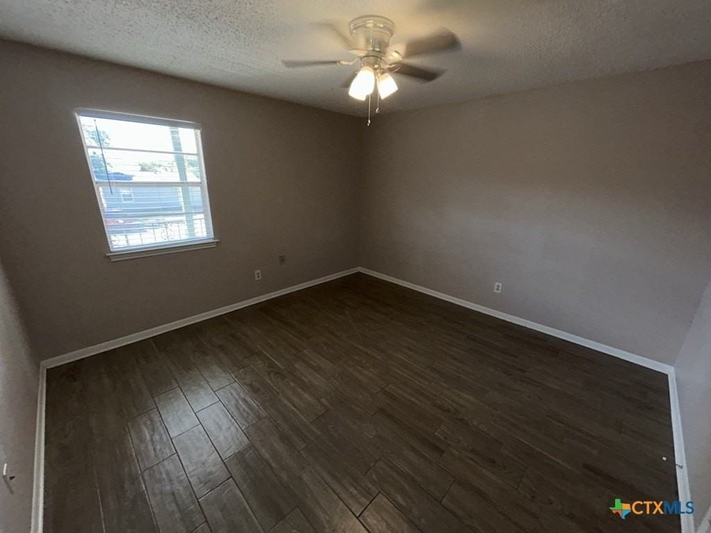 105 Reagan Ave Street - Photo 5 of 12