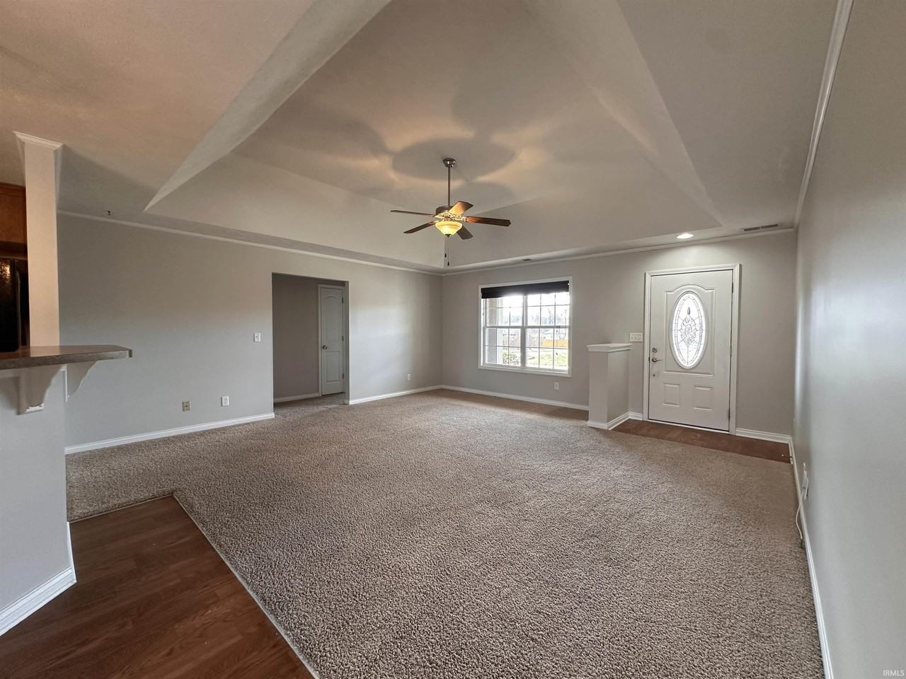 10235 Admiral Dr - Photo 2 of 27