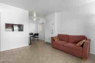 1810 E Blacklidge Dr #123 - Photo 1 of 1