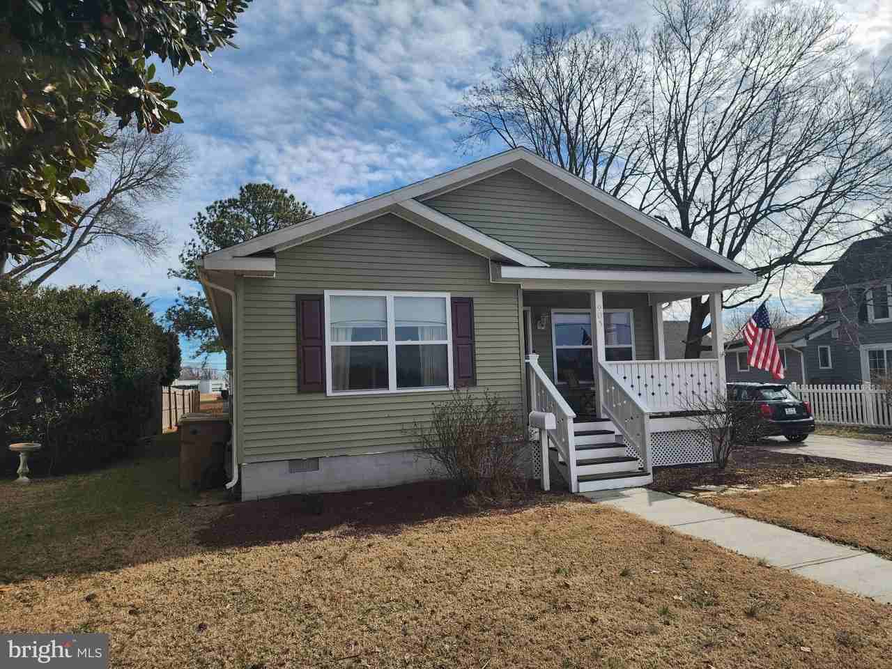 903 N Walnut St - Photo 2 of 22