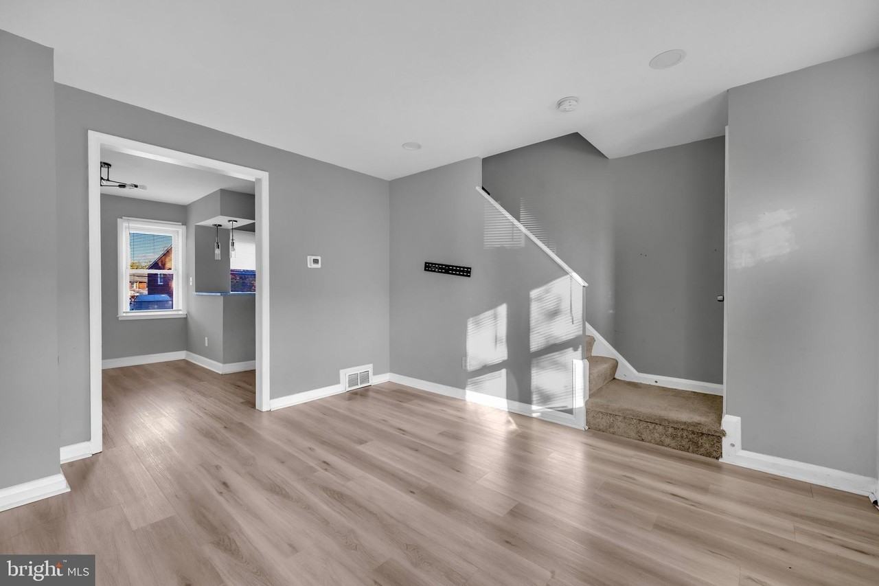 1062 Cameron Rd - Photo 5 of 29