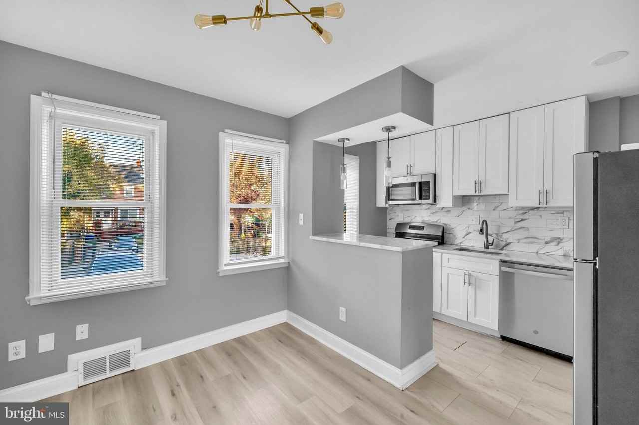 1062 Cameron Rd - Photo 7 of 29