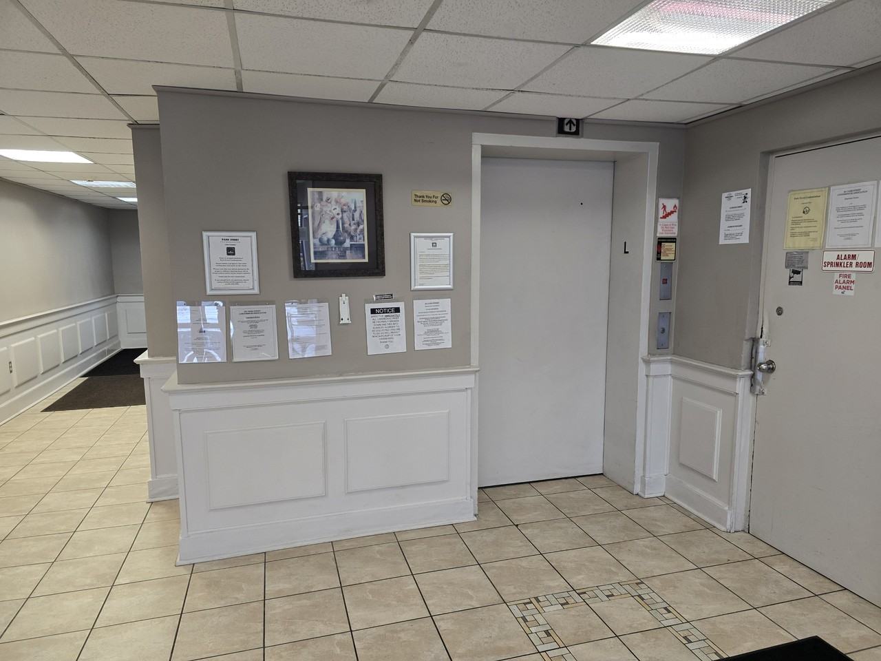 281 Park St - Photo 2 of 10