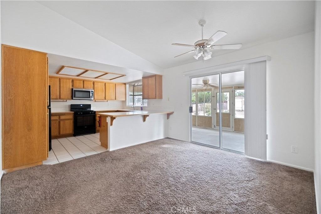 15589 Cheyenne St - Photo 4 of 13