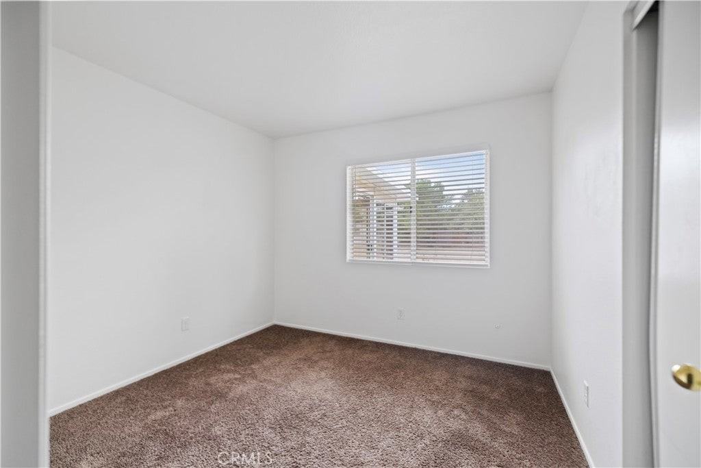 15589 Cheyenne St - Photo 6 of 13