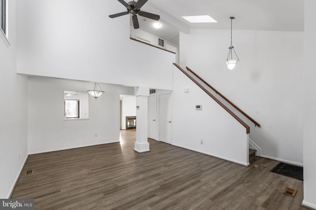 6476 Sewells Orchard Dr - Photo 5 of 37