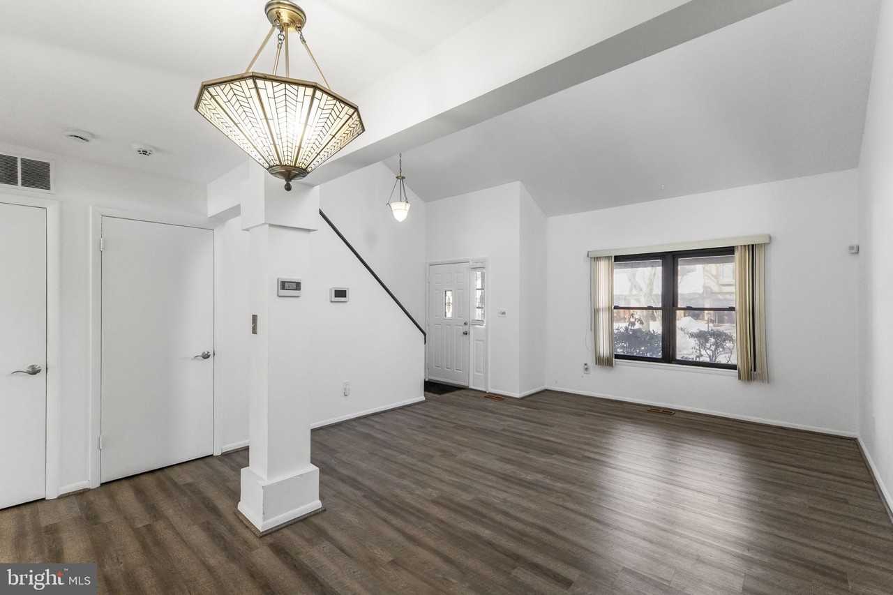 6476 Sewells Orchard Dr - Photo 6 of 37