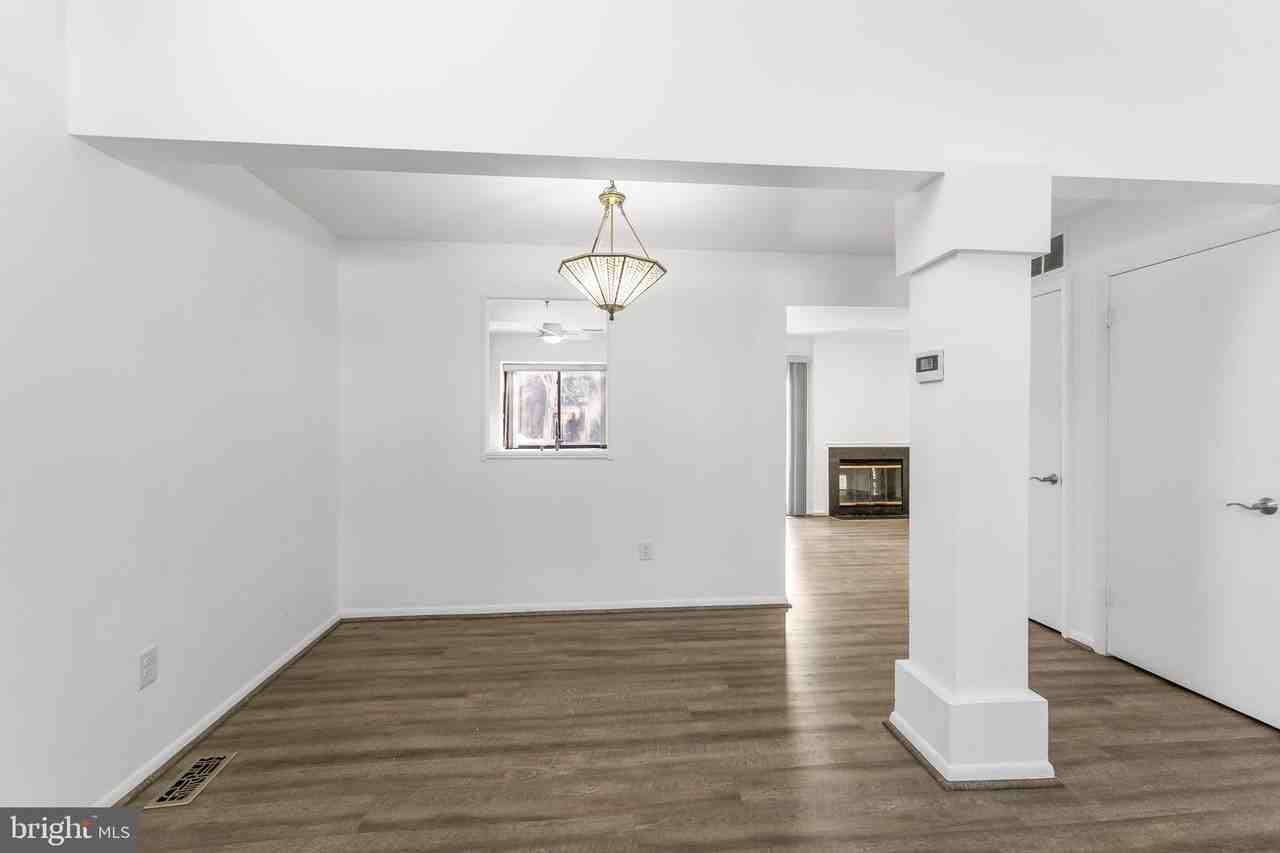 6476 Sewells Orchard Dr - Photo 7 of 37