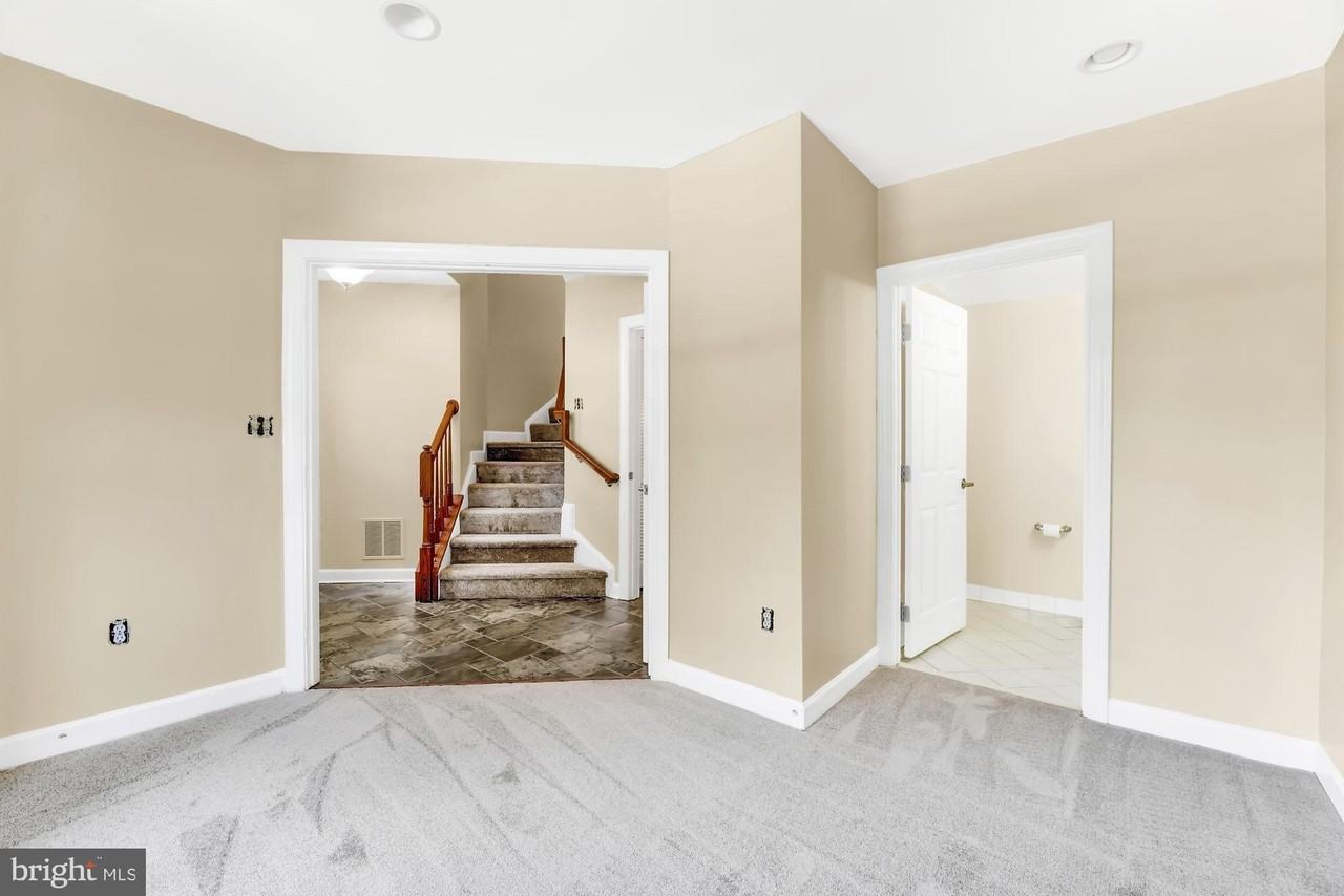 4815 Portsmouth Rd Unit 24 - Photo 5 of 45