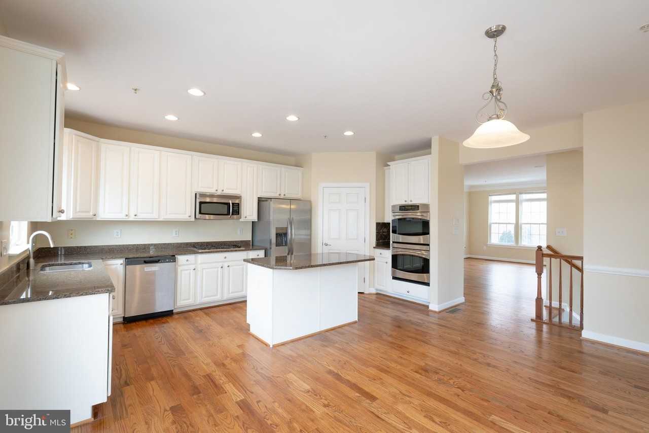 4815 Portsmouth Rd Unit 24 - Photo 7 of 45