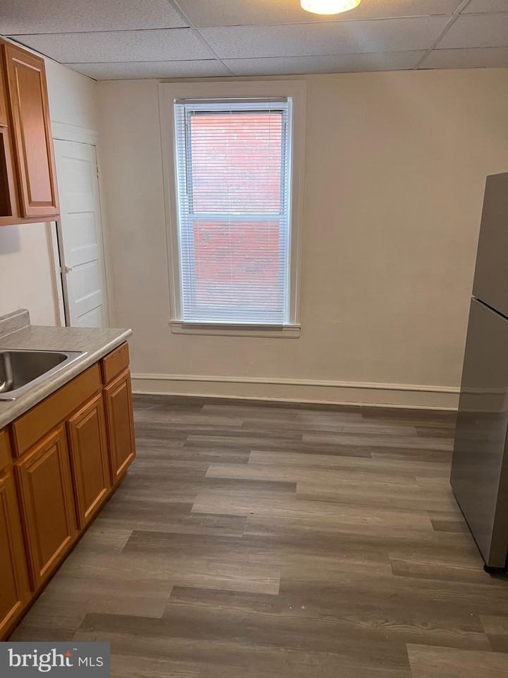 1208 Carl Miller Blvd - Photo 6 of 11