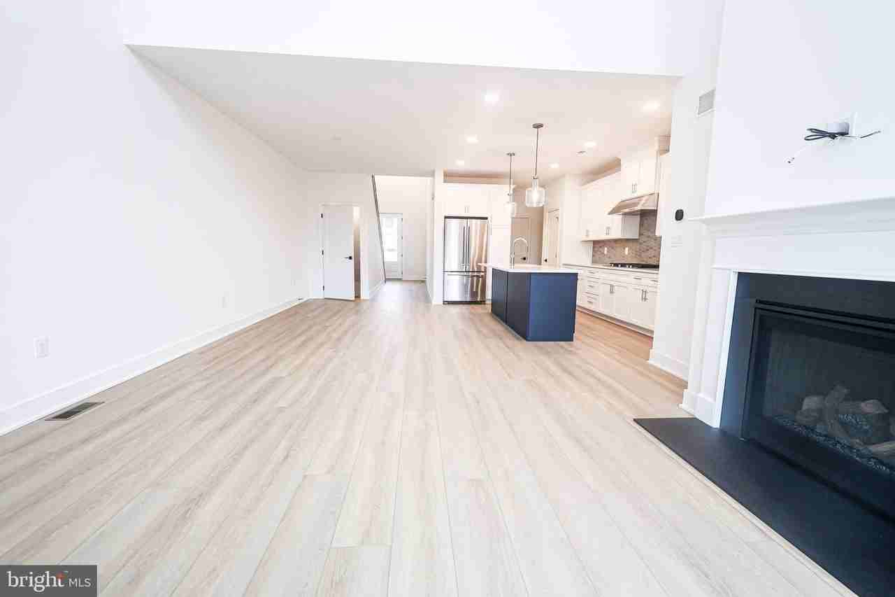 4 Cherry Ln - Photo 4 of 19