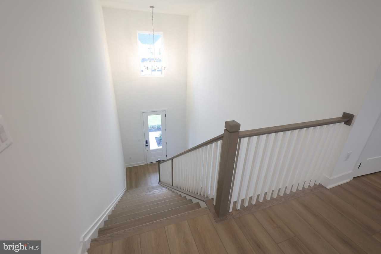 4 Cherry Ln - Photo 6 of 19