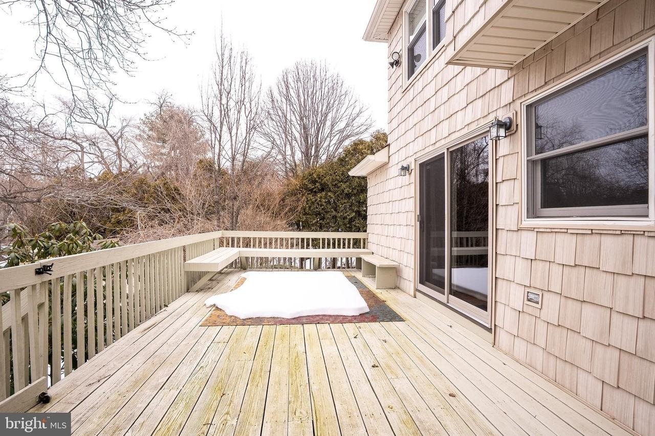 30 Laurel Wood Dr - Photo 5 of 47