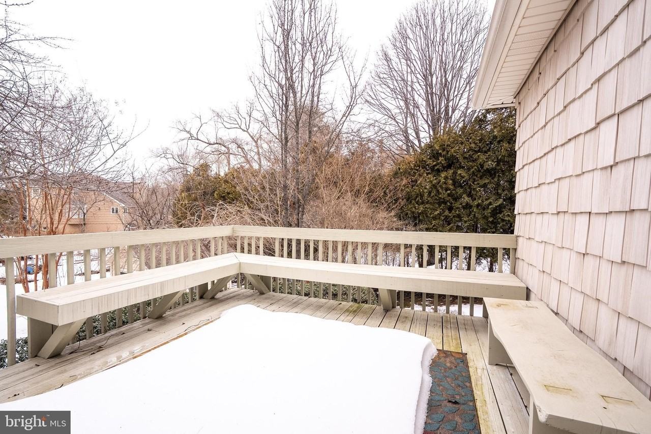 30 Laurel Wood Dr - Photo 6 of 47