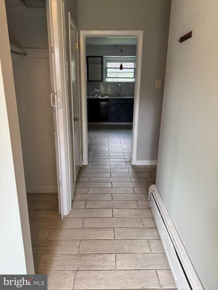 509 Winding Way - Photo 2 of 13