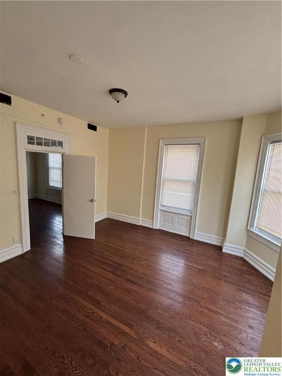 524 W Walnut St ##2 - Photo 7 of 10