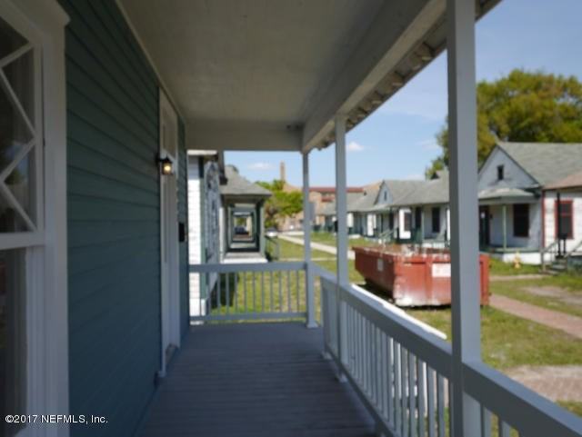 1922 Redell St - Photo 3 of 23