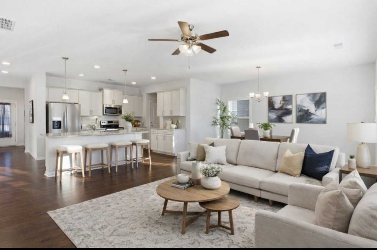 526 Hawk Cv - Photo 3 of 11