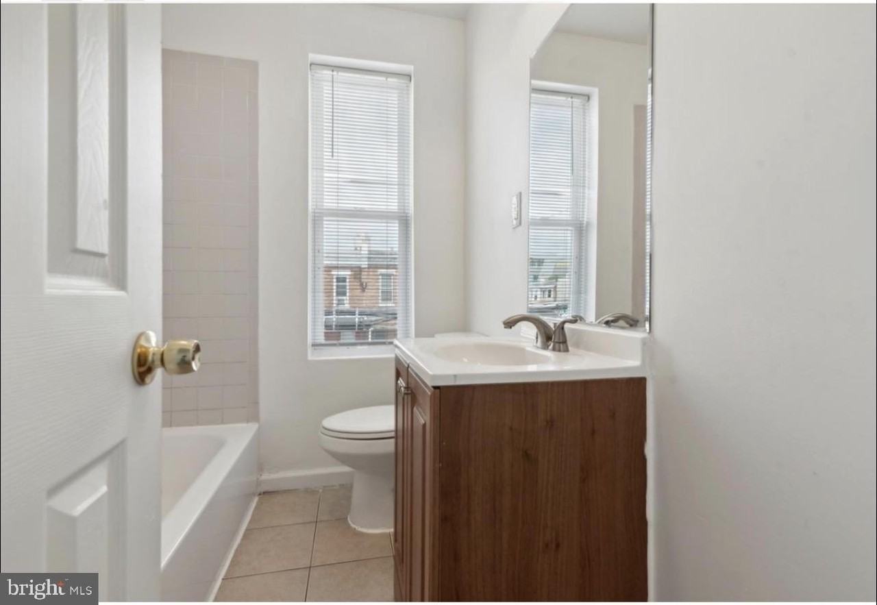 59 N 59th St Unit 1 - Photo 3 of 4