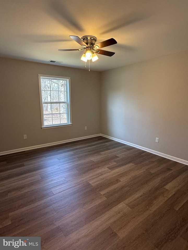 106-04 Spotswood Ct - Photo 4 of 7