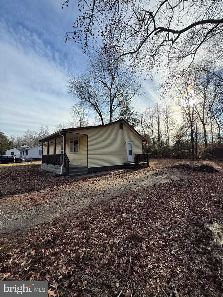 4364 Albemarle Ct - Photo 2 of 15