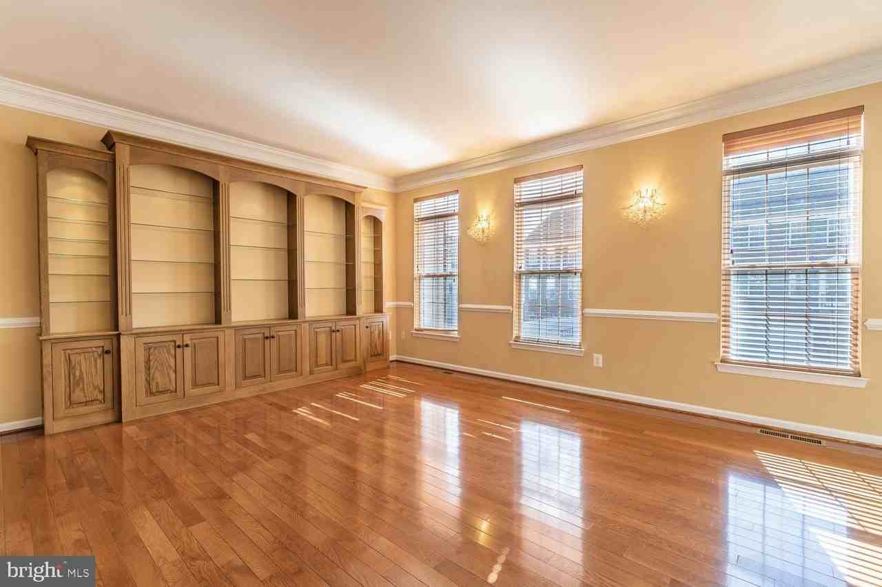 43388 Frenchmans Creek Ter - Photo 2 of 31