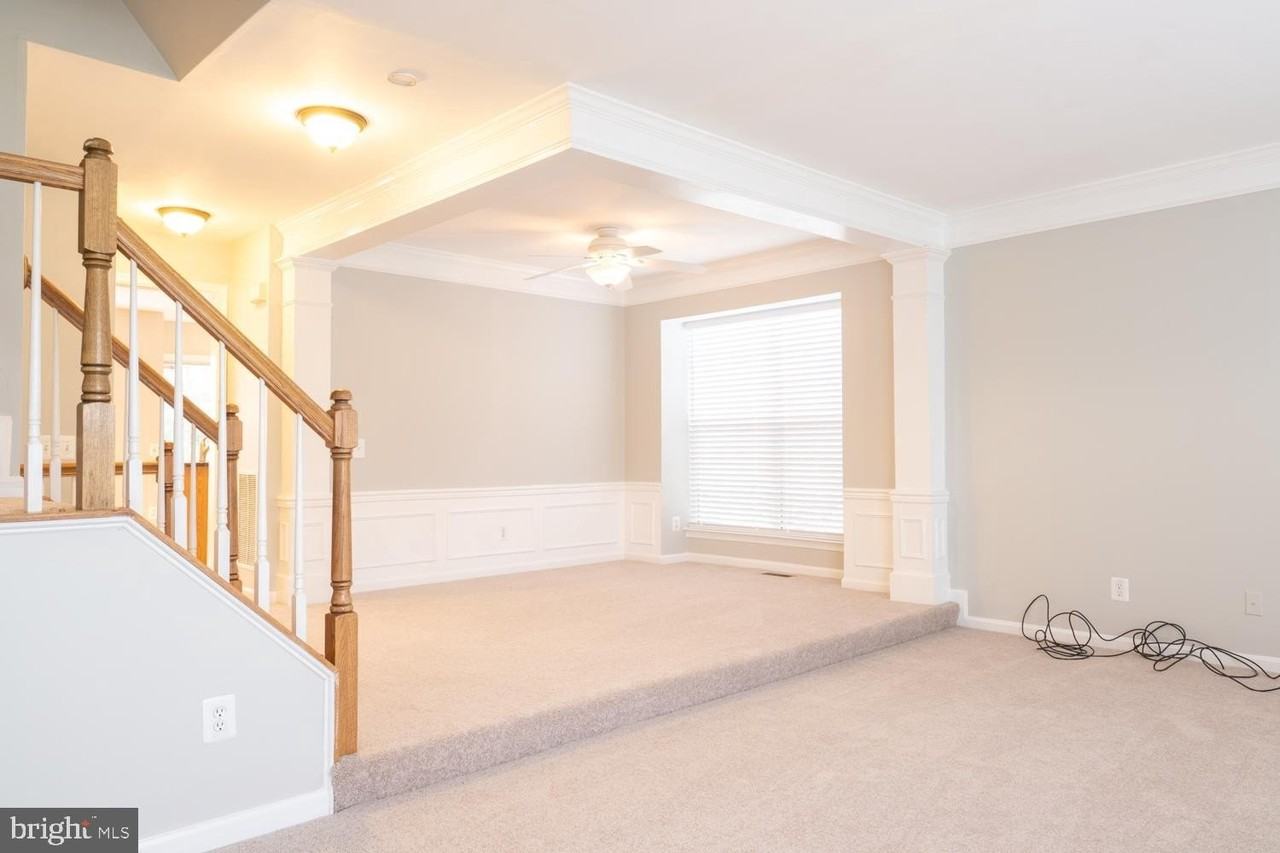 20680 Southwind Ter - Photo 2 of 15