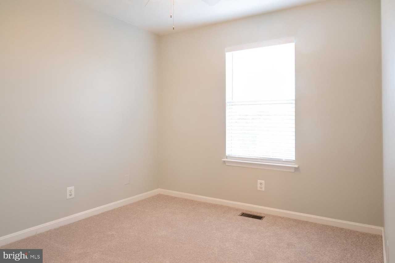 20680 Southwind Ter - Photo 4 of 15