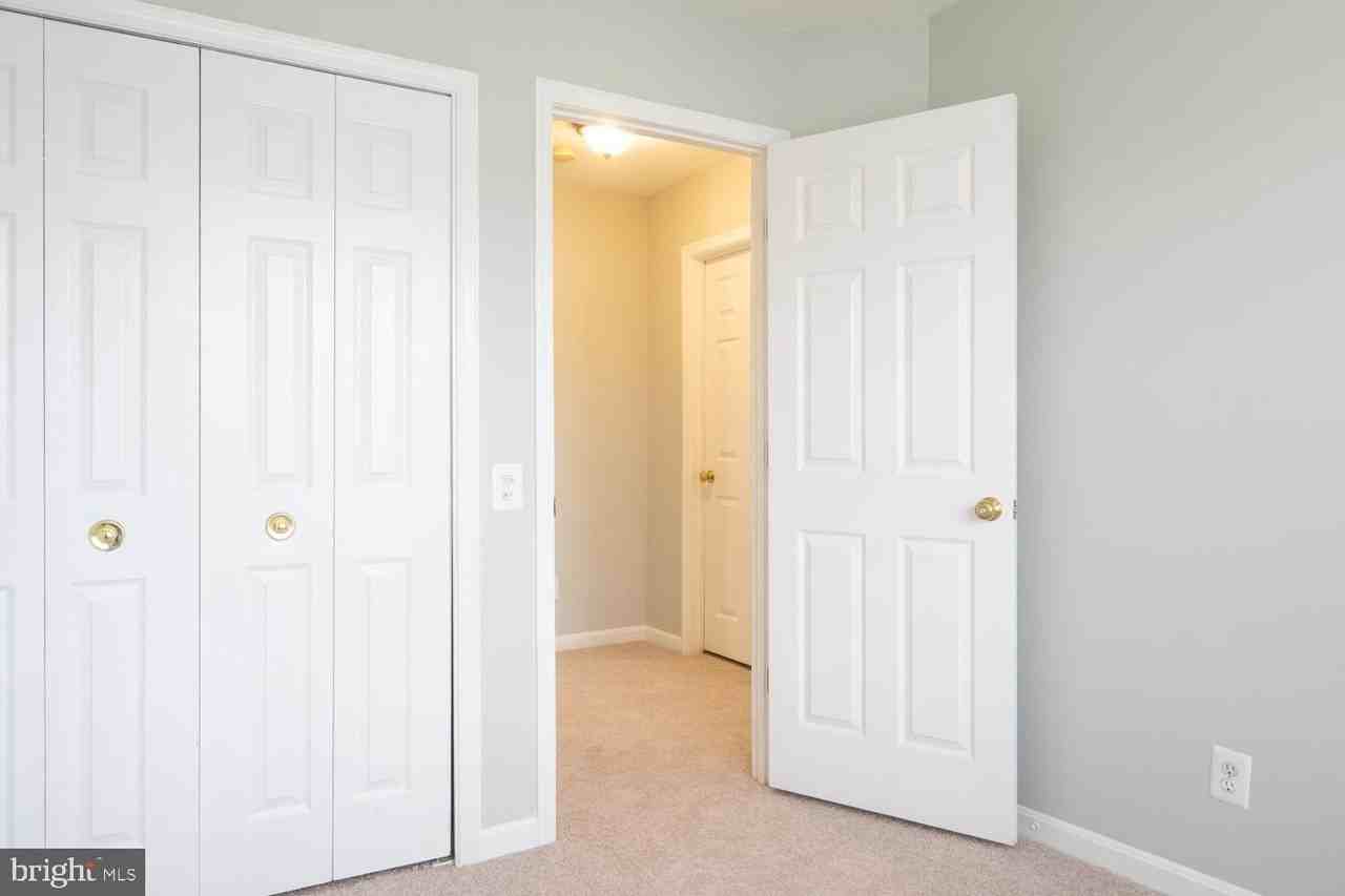 20680 Southwind Ter - Photo 5 of 15