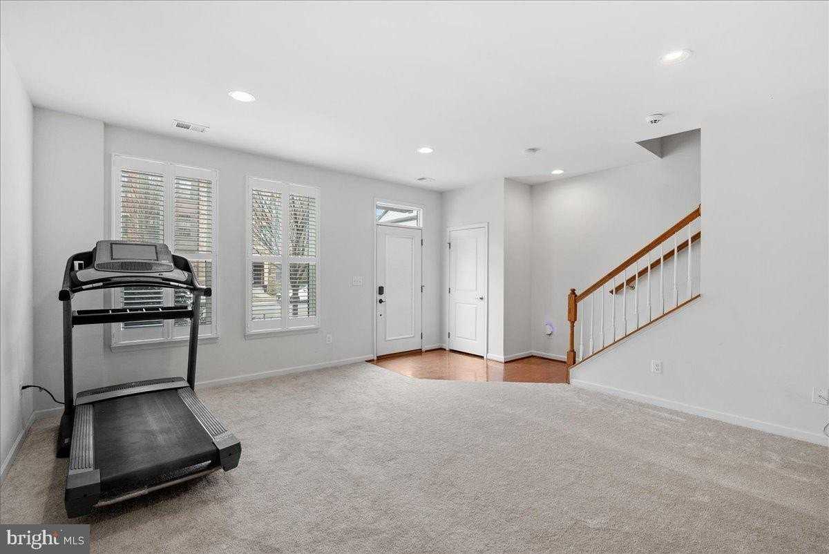 43387 Charitable St - Photo 4 of 26