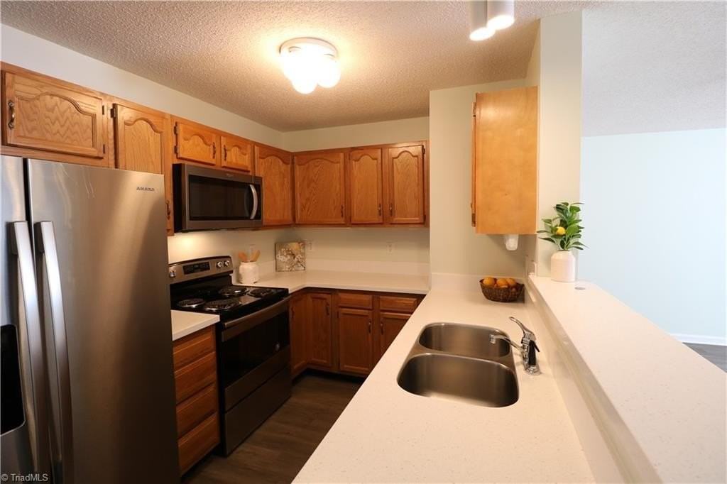 214 Quietwood Dr - Photo 3 of 16