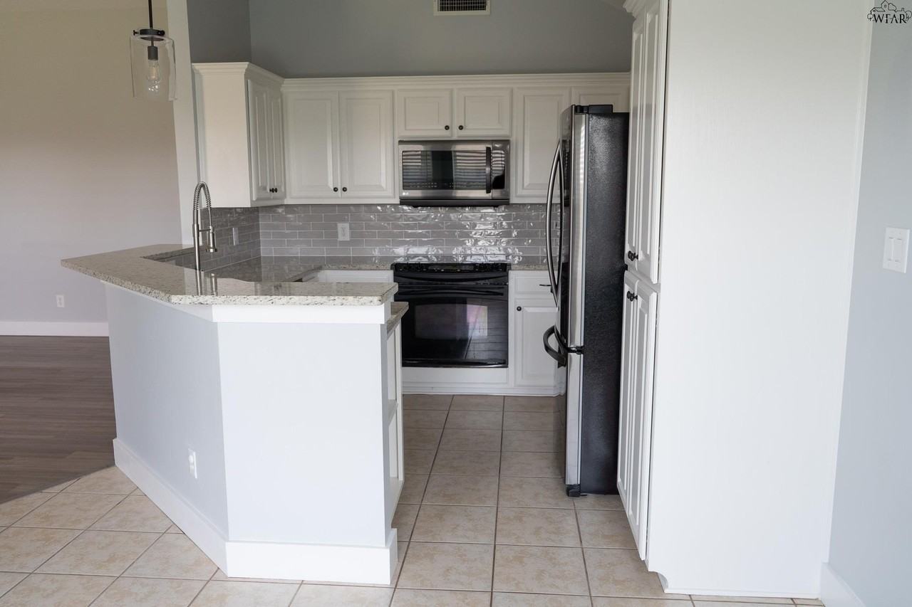 5 Libby Ct - Photo 5 of 22