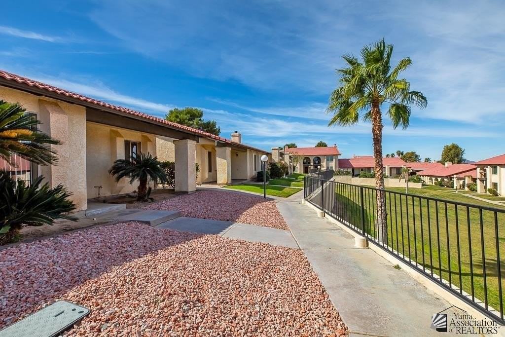 2045 S 14th Ave #41 - Photo 2 of 17