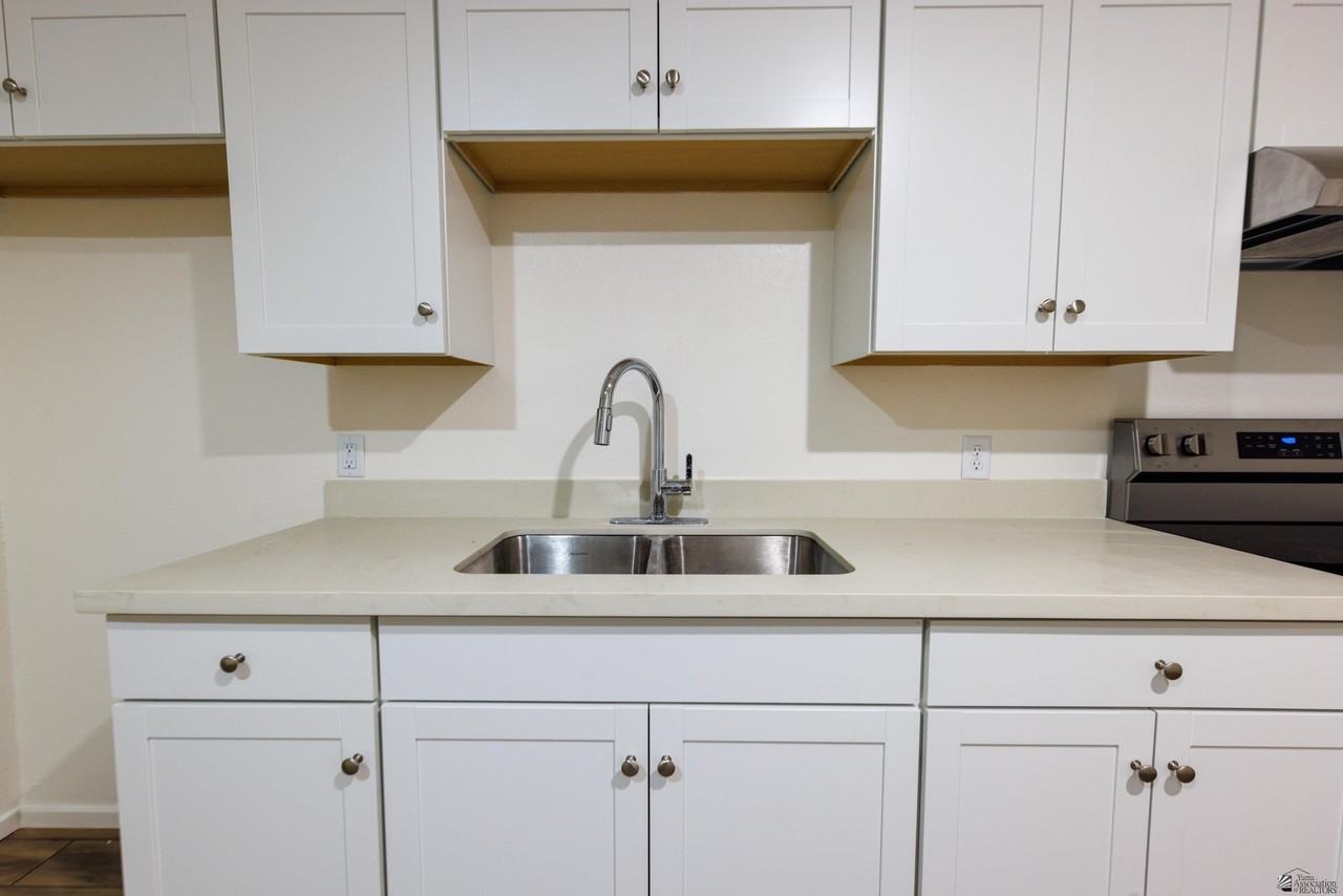 1945 S 1st Ave - Photo 7 of 20