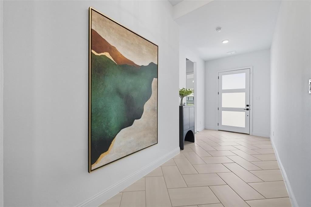 4237 Sexton Ln - Photo 4 of 37