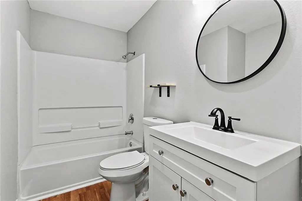 1505 W 25th Ct #B8 - Photo 4 of 8
