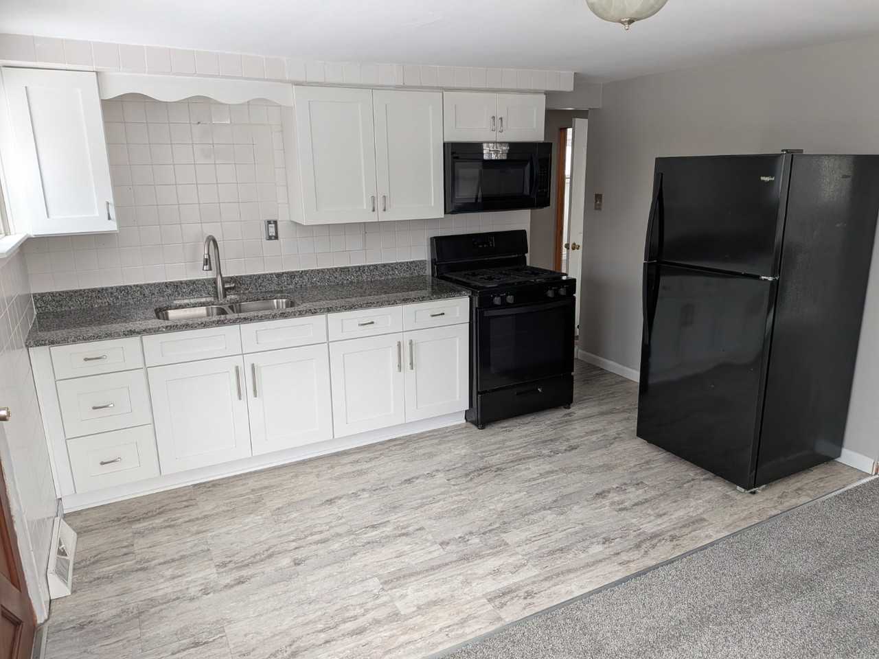 141 Main St - Photo 4 of 13