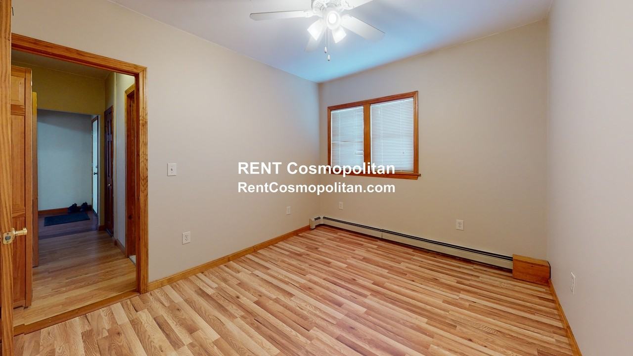 64 Paris St - Photo 6 of 10