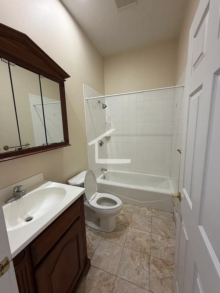 108 Richmond St #1 - Photo 6 of 13