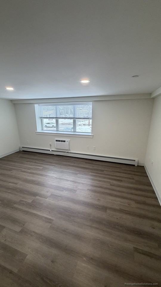 1741 Washington St #15 - Photo 3 of 18